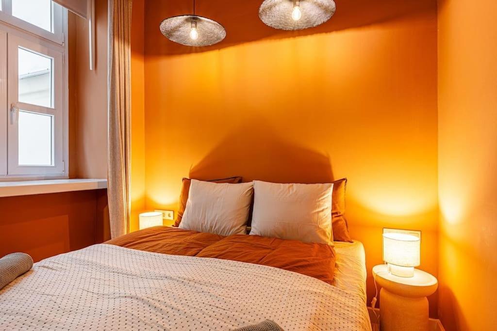 Rose Garden In Centre For 4 * Budapest